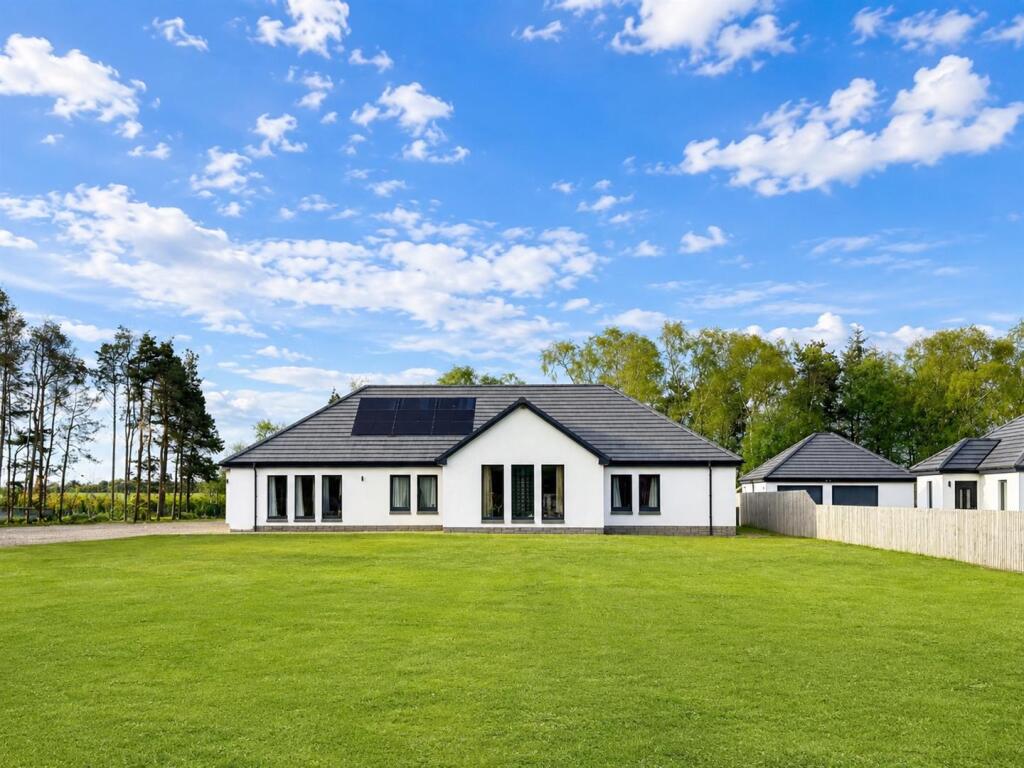 Main image of property: Biggar Road, Carnwath, Lanark