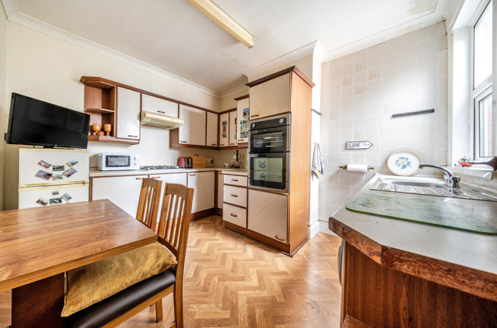 Ophir Road, Portsmouth, Hampshire, PO2 photo 3