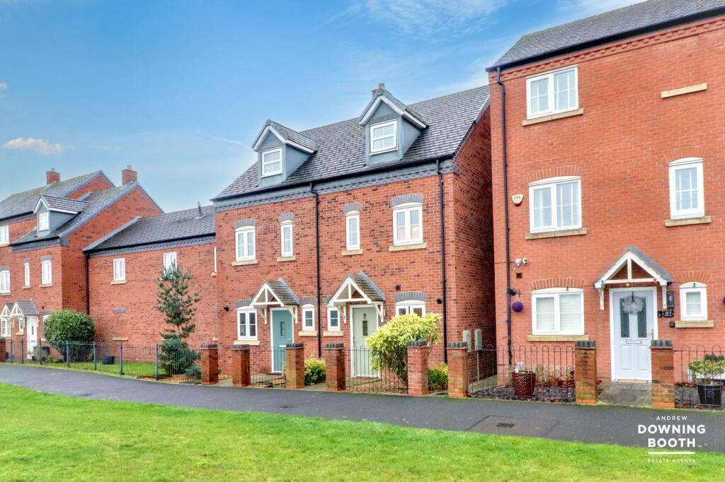 3-bed terraced on Agincourt Road, Lichfield WS14 0GH, £325,000
