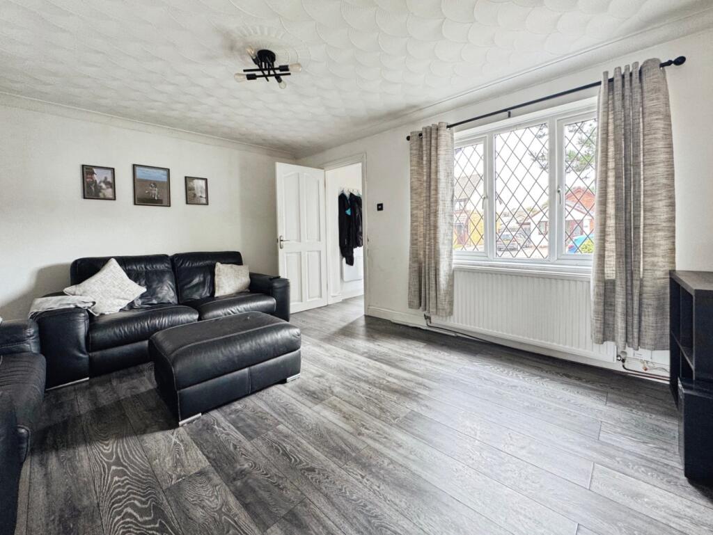 House in Llanelli - View 3