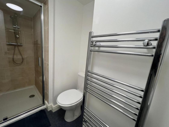 BATHROOM 4.png