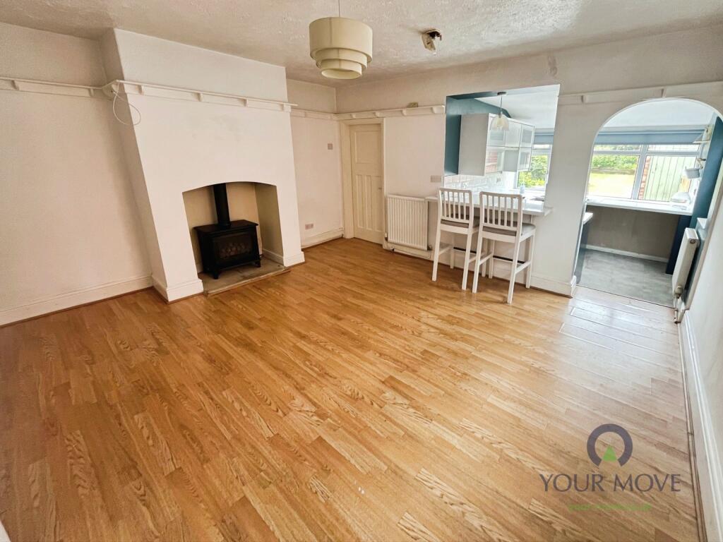 House in Ilkeston, Larklands - More