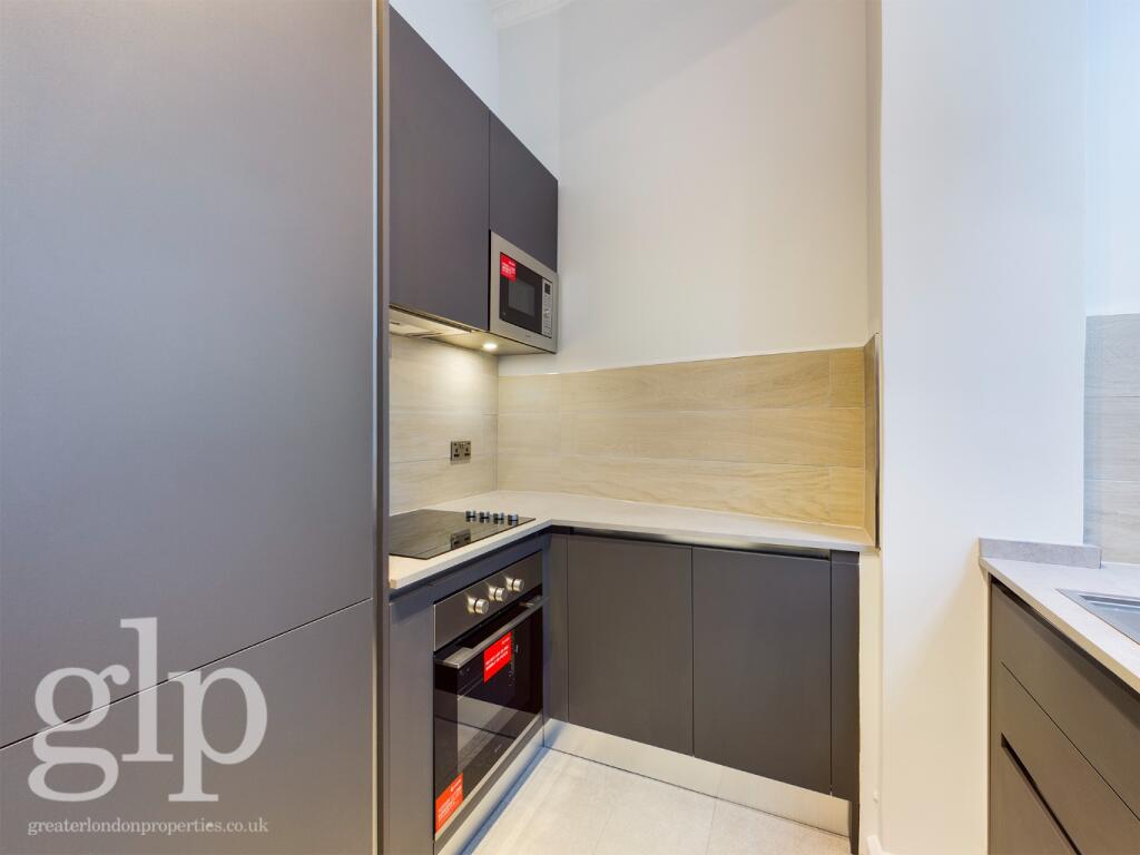 Apartment in London, Paddington - More