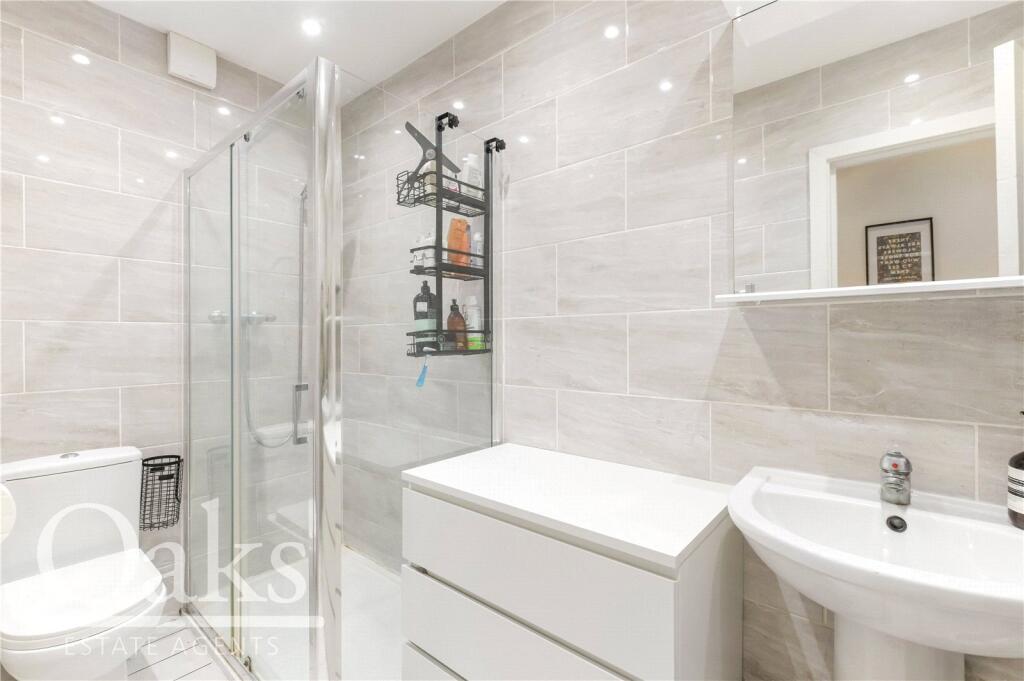 Apartment in London - More