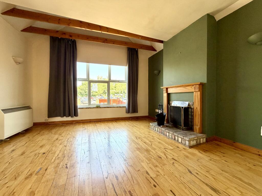 House in East Cambridgeshire, Ely - More