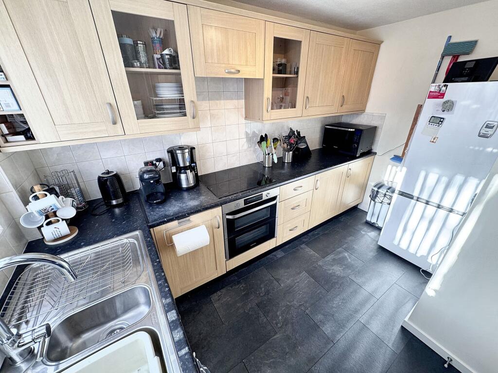 Kilburn Drive, Chapelfields, Coventry, CV5 8NN photo 3