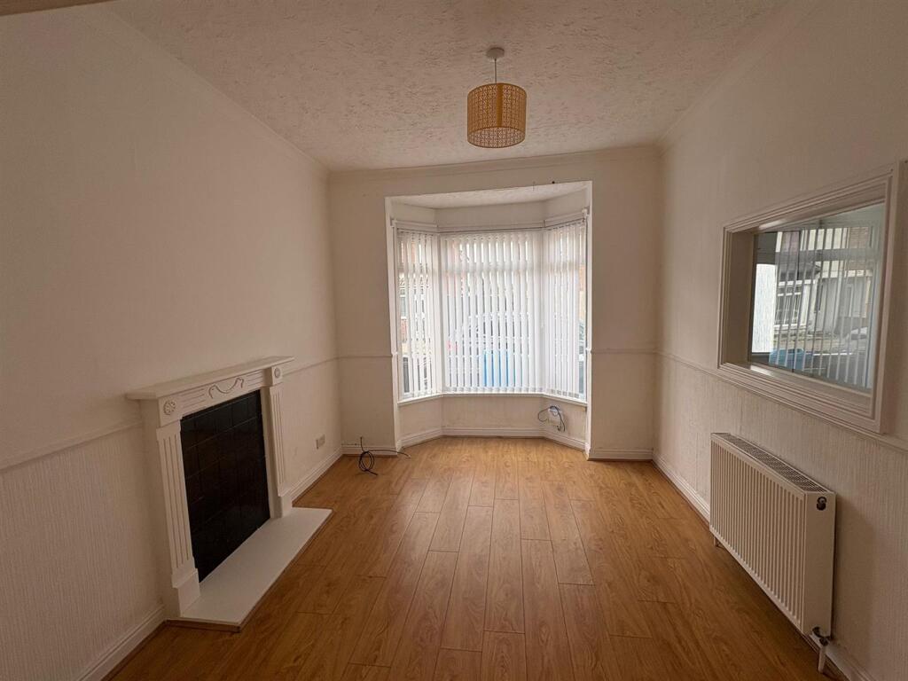 House in Hull, Kingston upon Hull - View 3