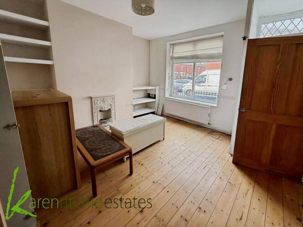 House in Bolton, Greater Manchester - View 2