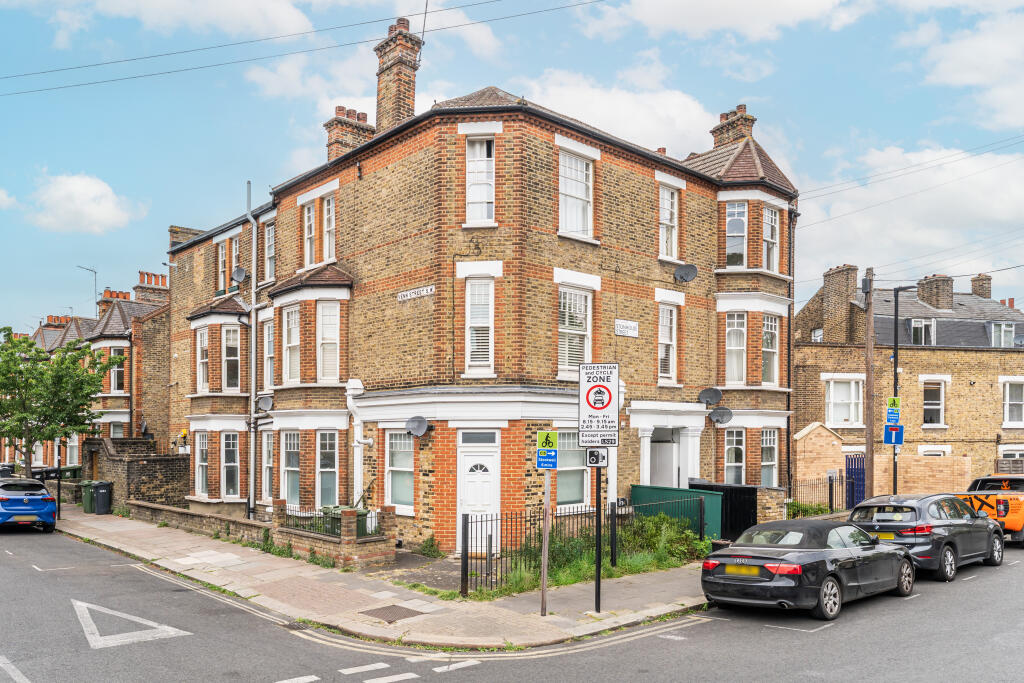 Main image of property: 132 Stonhouse Street, London, SW4