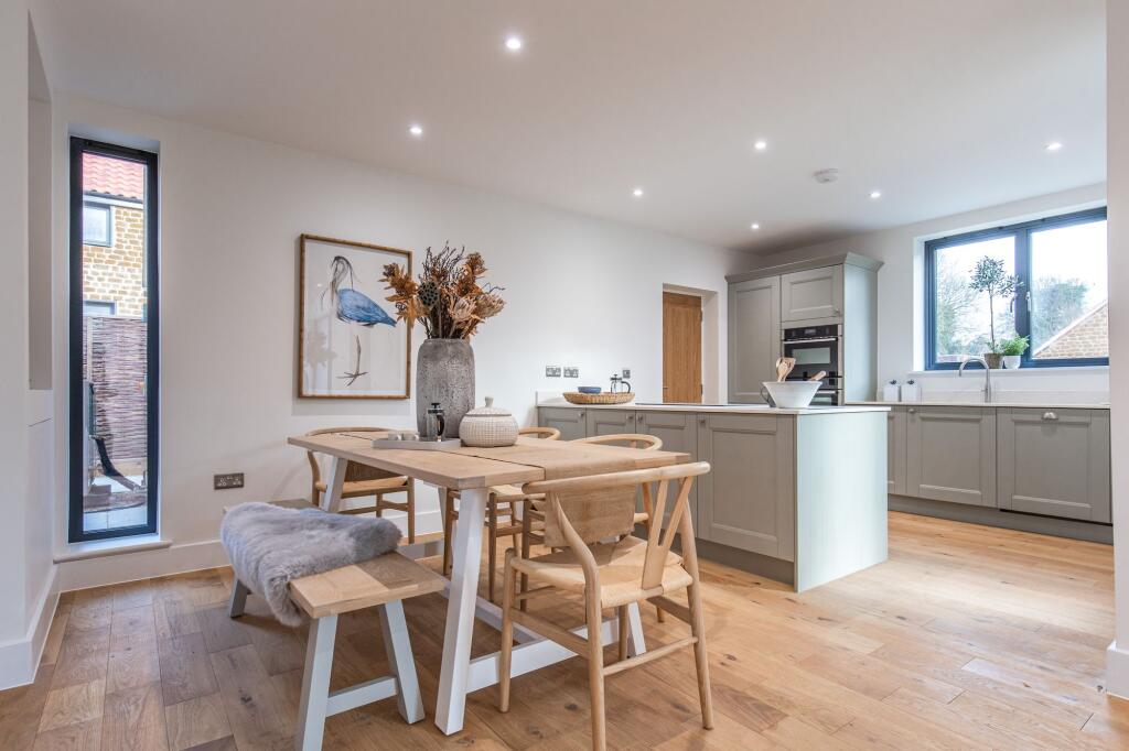 House in Peterborough - View 5