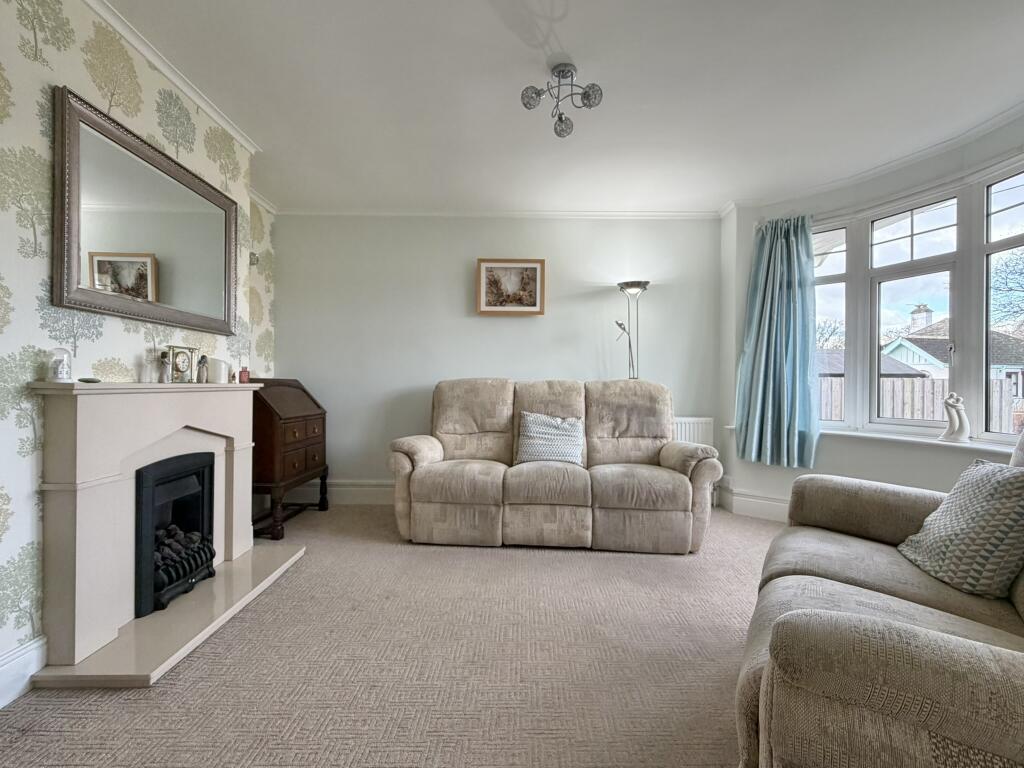 11 Greenbank Avenue photo 3