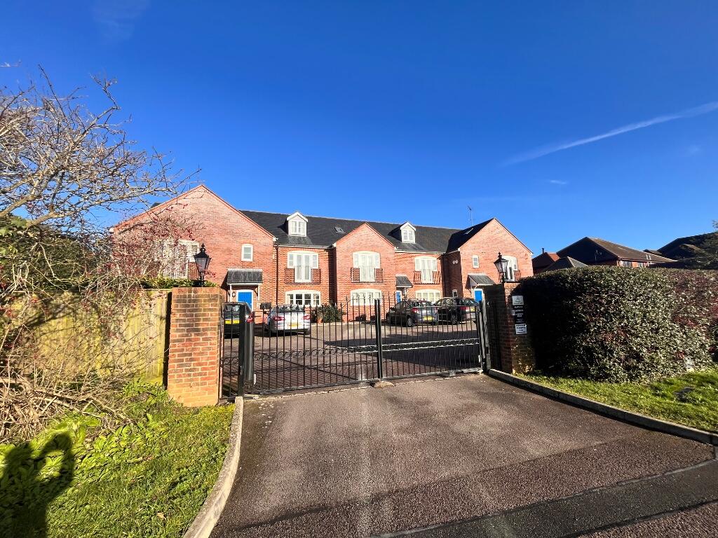 Main image of property: Oakfields, 4 Verney Road, Winslow