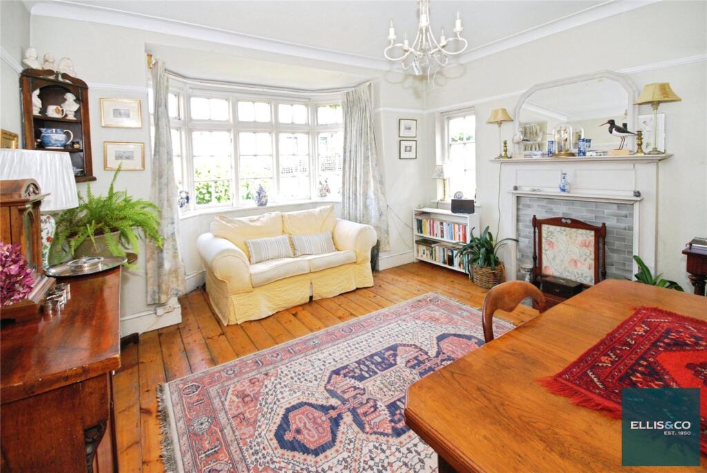 Main image of property: Park View Gardens, Hendon, nw4