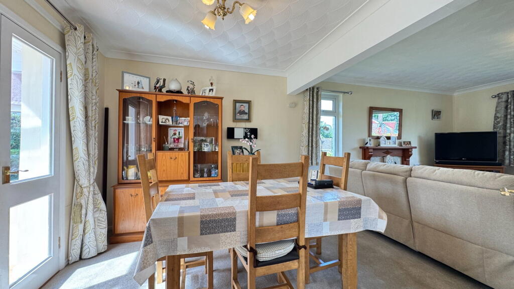 Deer Park Crescent, Tavistock, PL19 9HQ photo 4