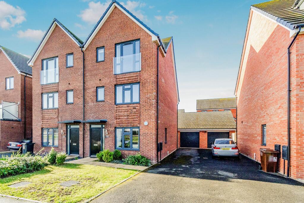 4-bed semi-detached on Silverstone Drive, Oxley, Wolverhampton, £340,000