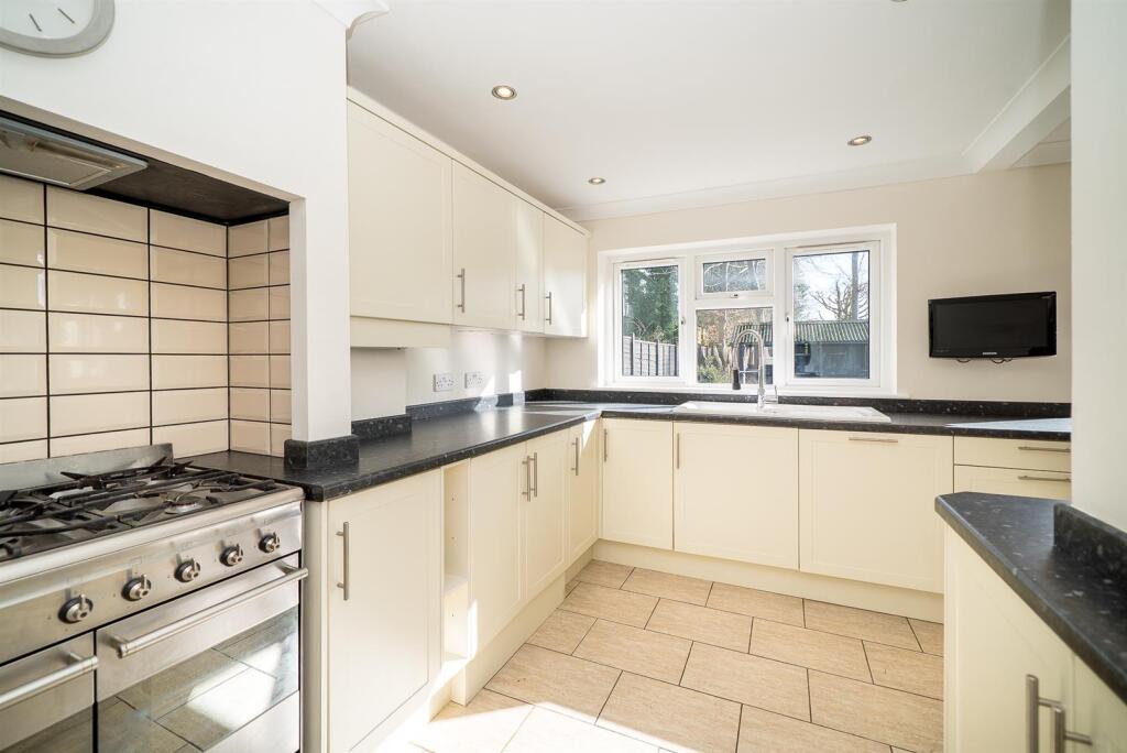 Additional image 8 of Kings Road, London Colney, St. Albans