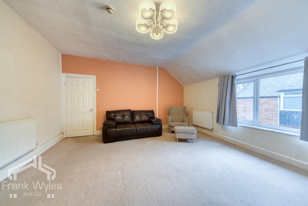 flat 11, conway coourt, 13-15 Park road, Lytham St. Annes, Lancashire photo 4
