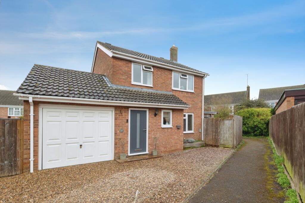 Main image of property: Deerfield Close, Buckingham, Buckinghamshire, MK18
