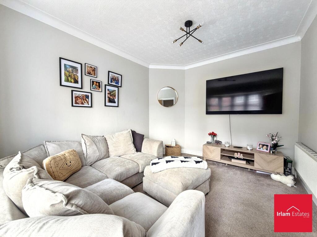 House in Salford, Greater Manchester - View 4