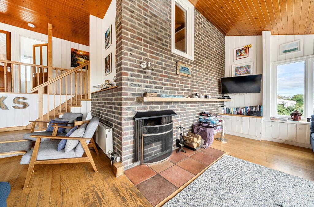 House in Selsey, East Beach - More