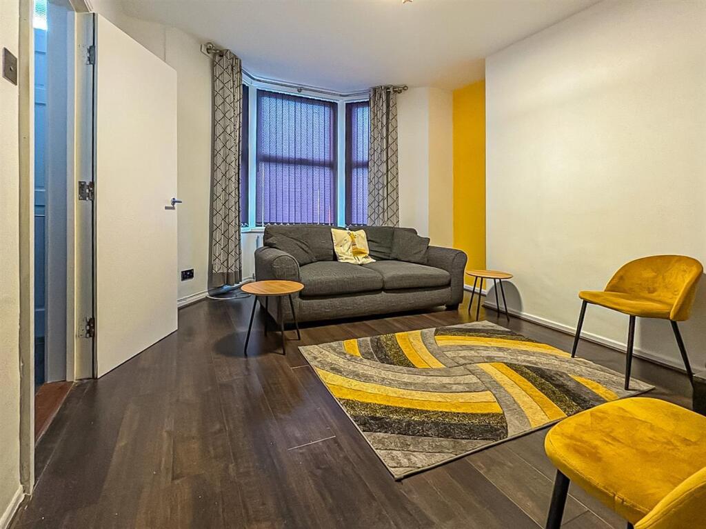 Tyn-Y-Coed Place, Roath, Cardiff – pohled 4