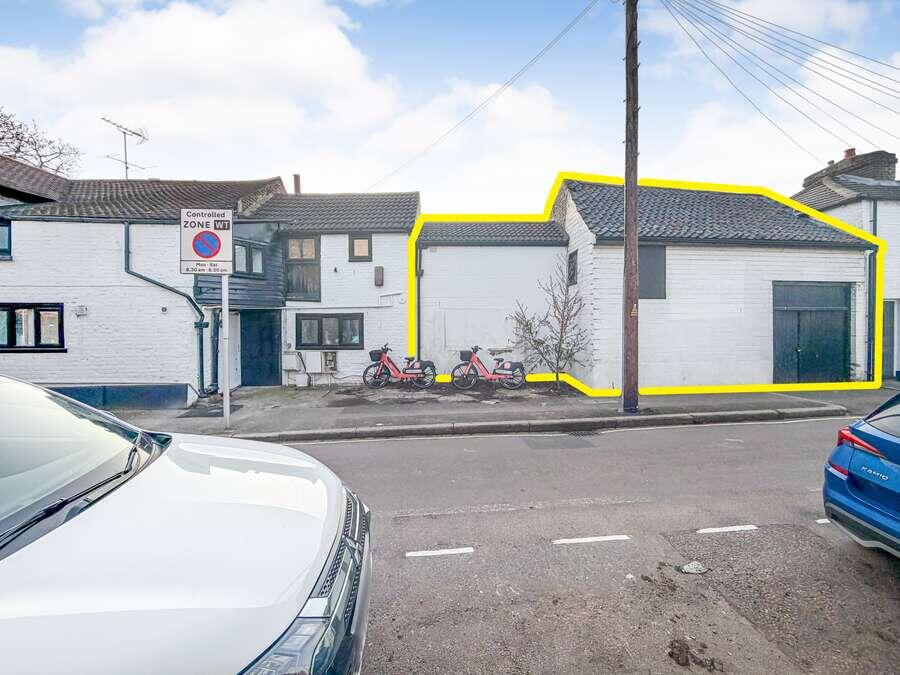 Main image of property: 64 The Green, Twickenham