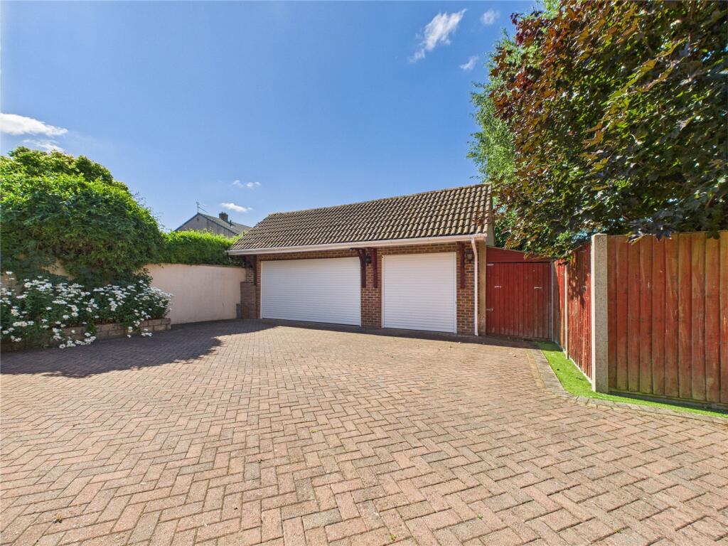 Park Lane, Frampton Cotterell, Bristol, BS36 photo 2