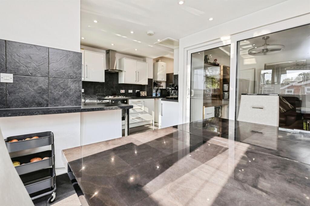 House in Birmingham, West Midlands - View 5