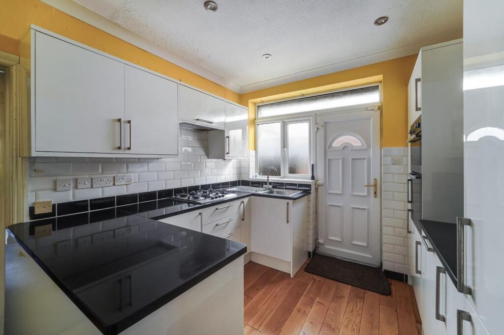 House in Worcester Park - View 5
