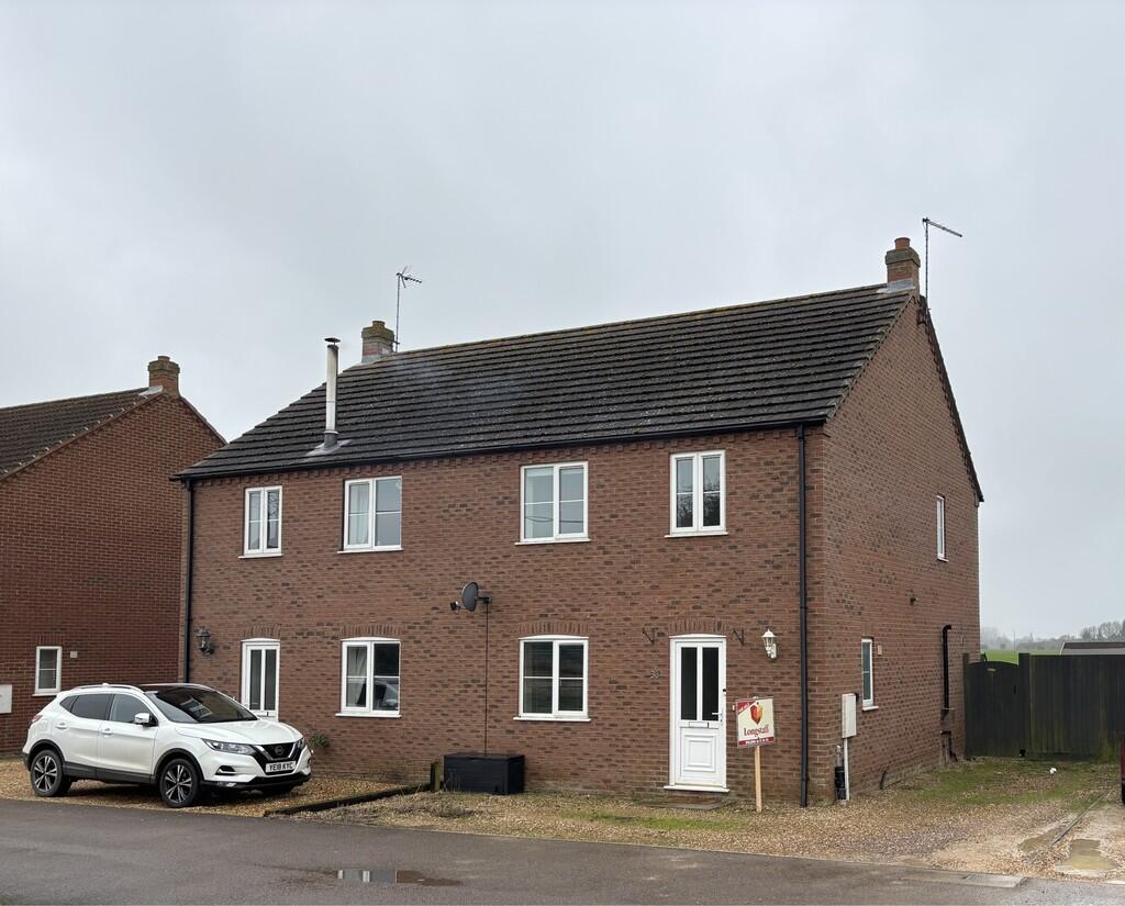 3-bed semi-detached on Baulkins Drove, Sutton St James, £216,950
