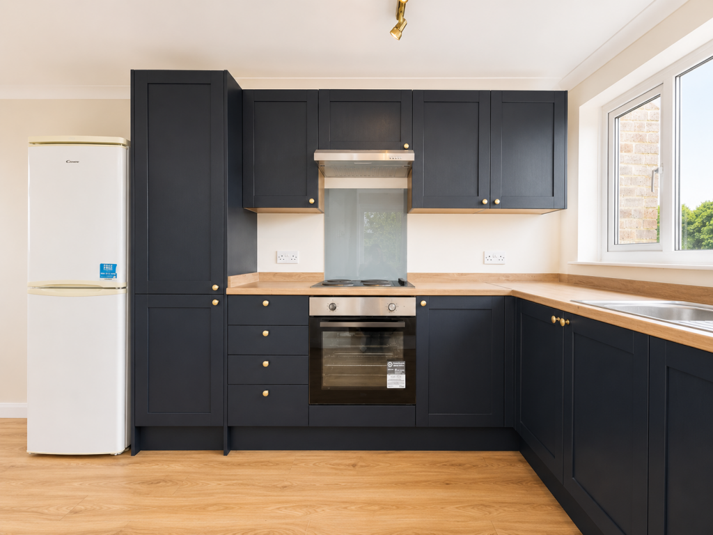 Cleveland Close, Basingstoke, Hampshire - View 4