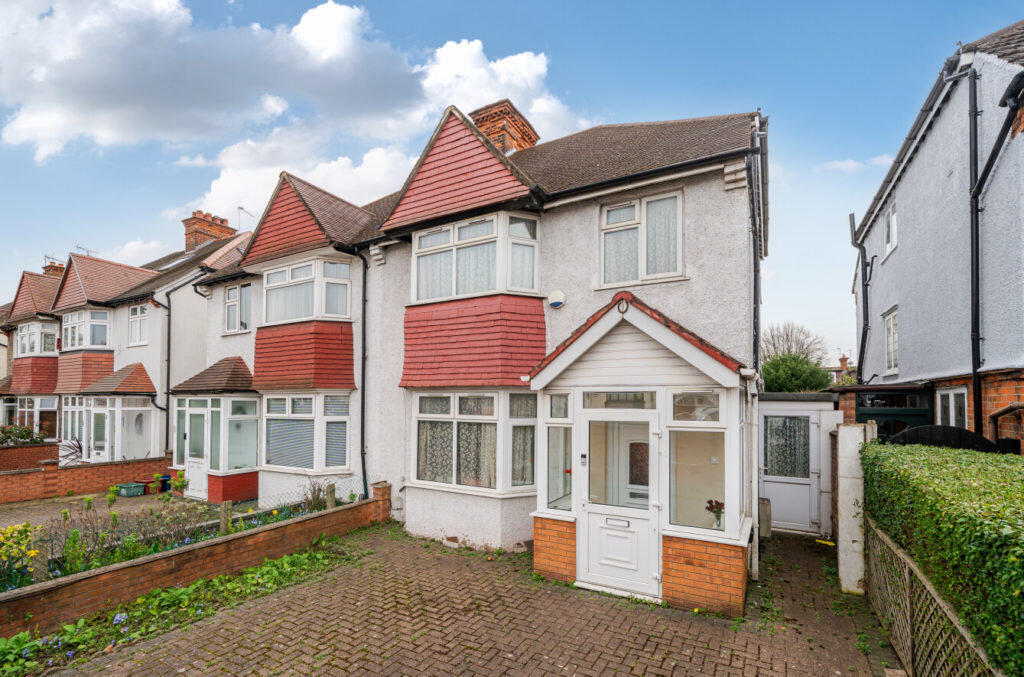 Main image of property: Gunnersbury Lane, Acton, W3