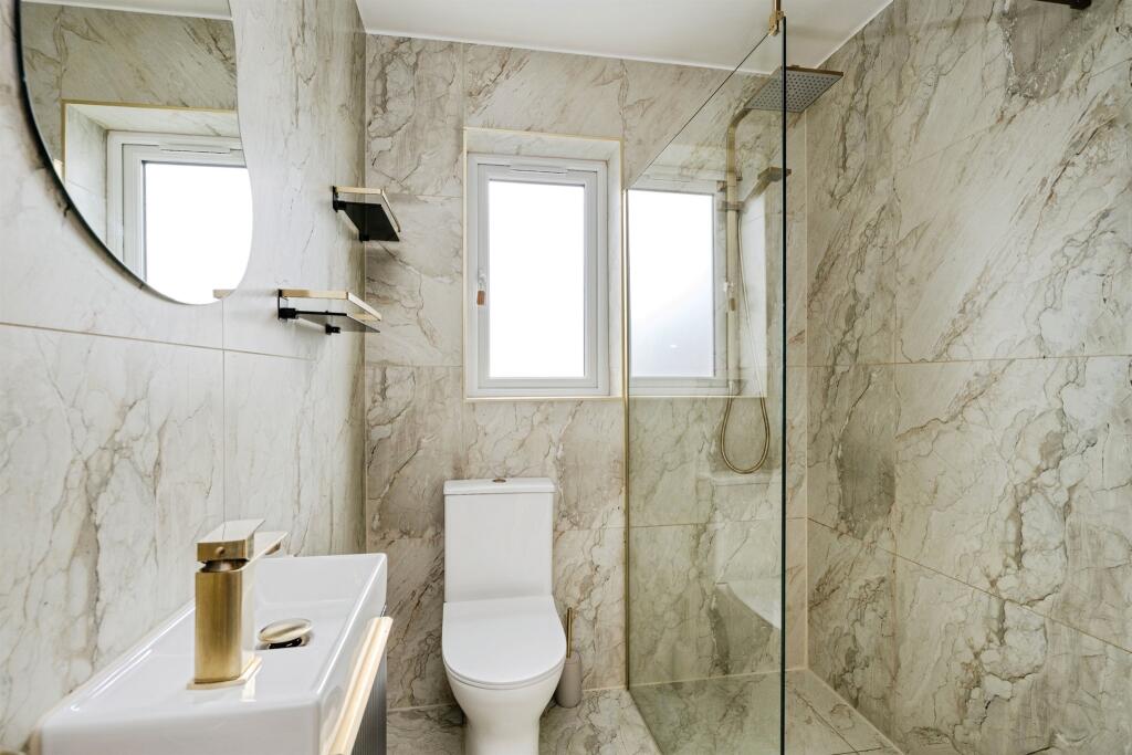 House in Swansea, Llansamlet - View 5