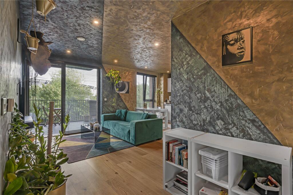 Apartment in London - View 2