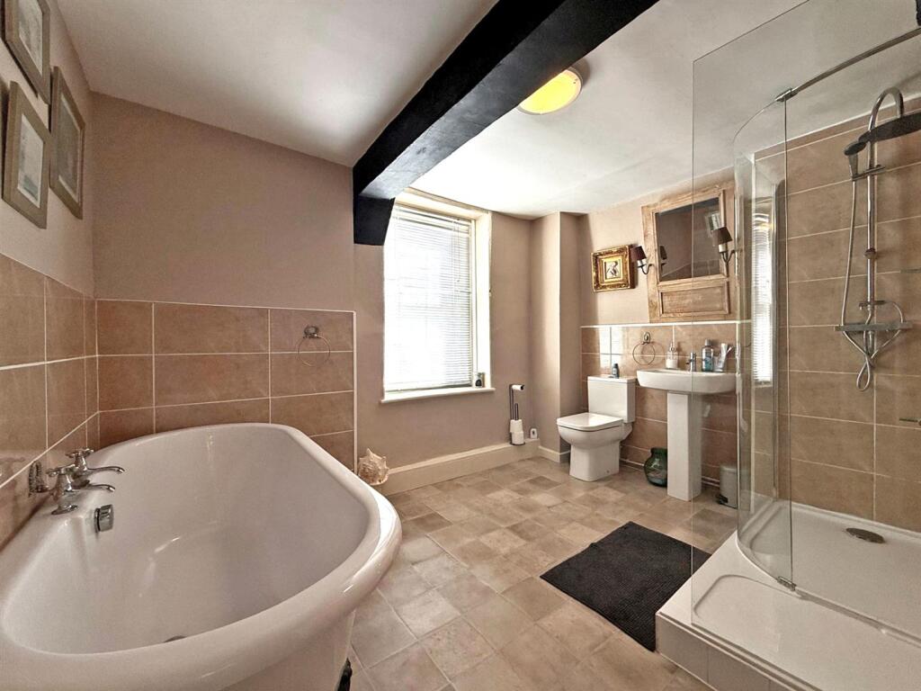 House in Shrewsbury, Frankwell - View 4