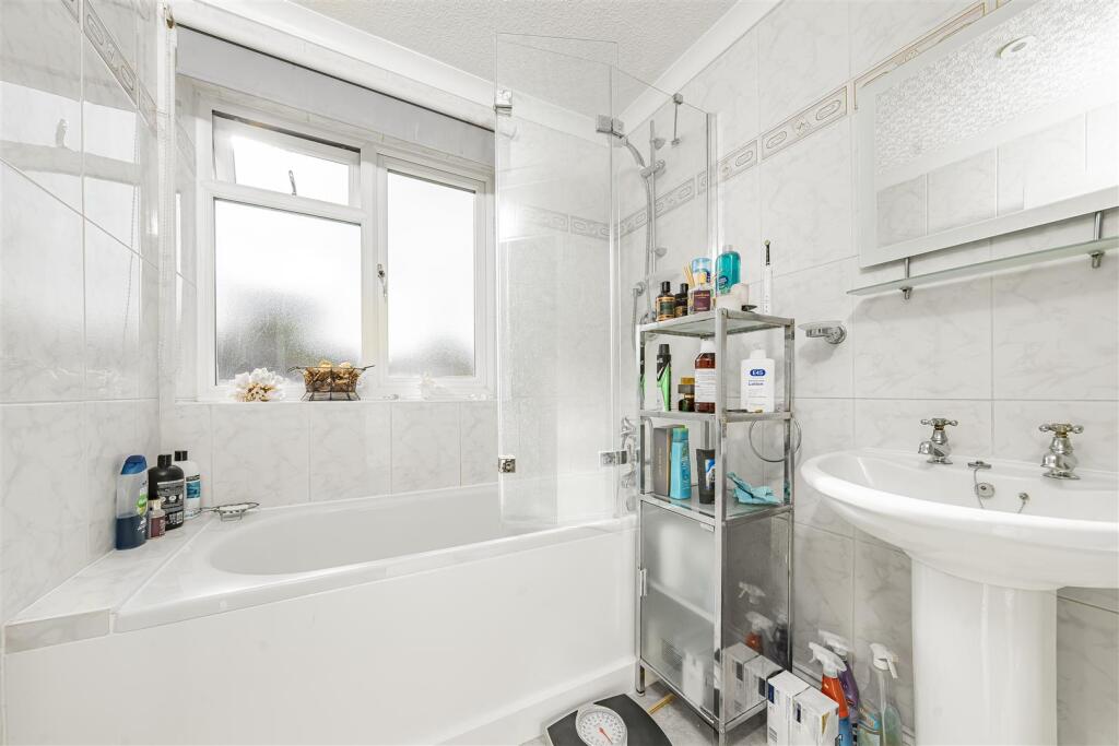 Additional image 10 of St. Lawrence Way, Bricket Wood, St. Albans