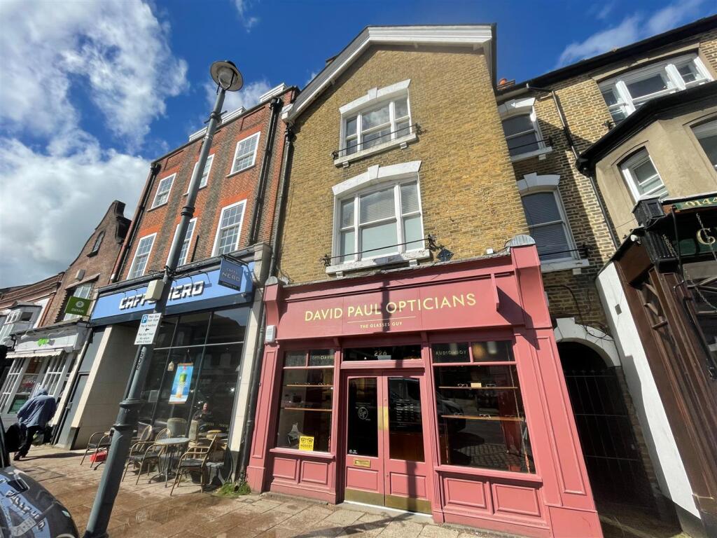 Main image of property: High Street, Berkhamsted