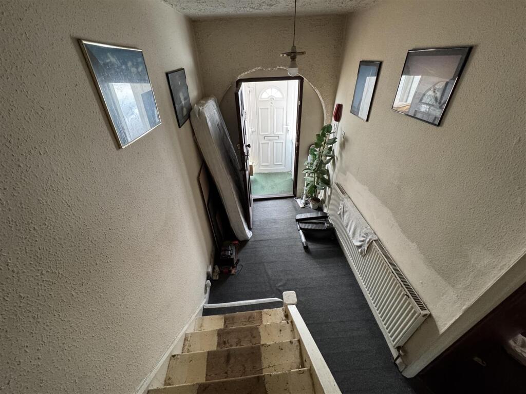 House in London - View 3