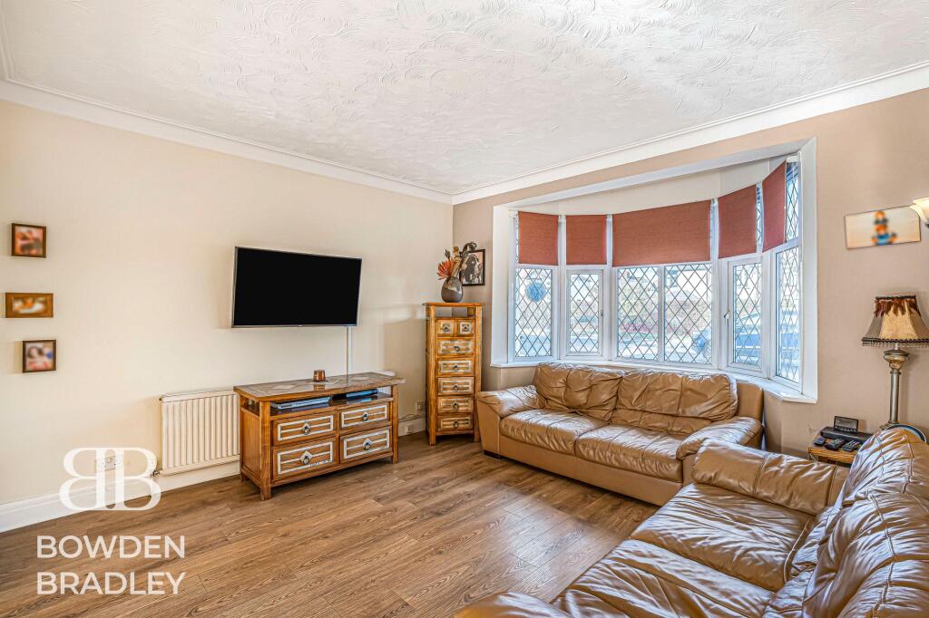 House in London - View 2
