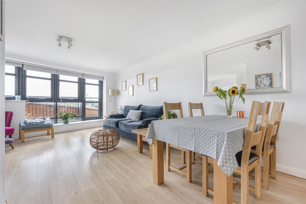 Apartment in Reading, Katesgrove, Newtown - View 5