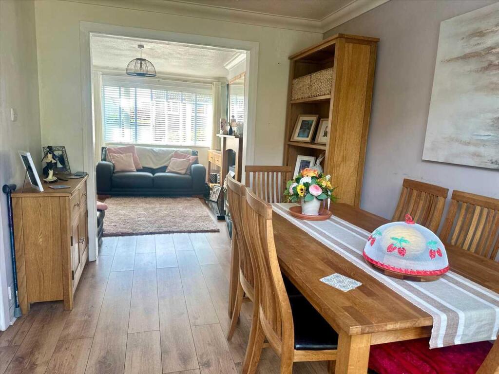 House in Beddau, Llantrisant - View 6