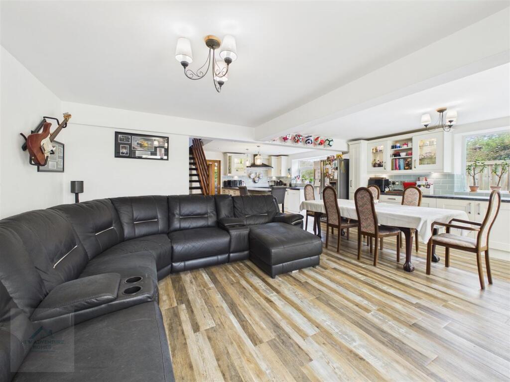 House in Crewe - View 3