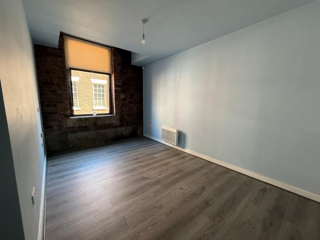 Apartment in Liverpool - View 4
