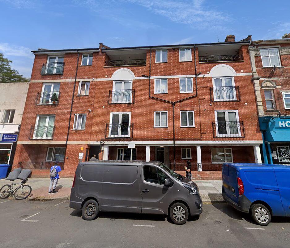 Main image of property: Flat 8, 43-45 Elm Grove, Southsea, PO5 1JF