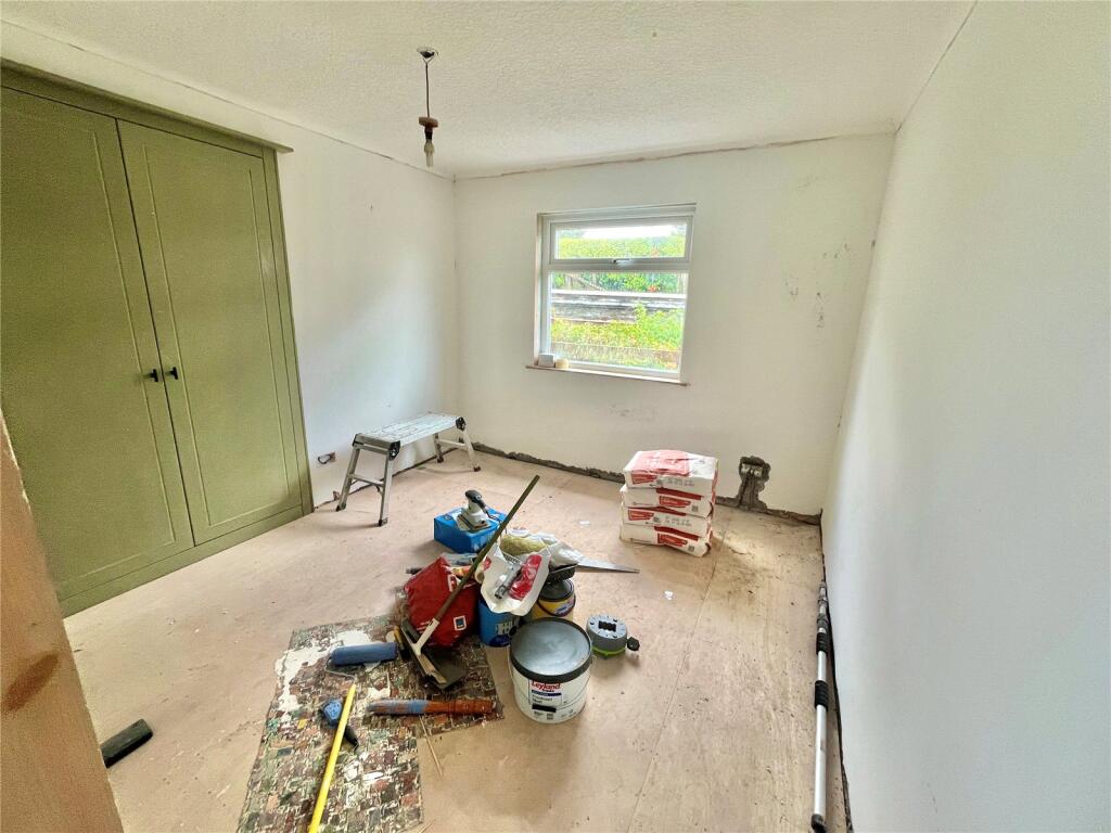 Apartment in Swansea - View 5