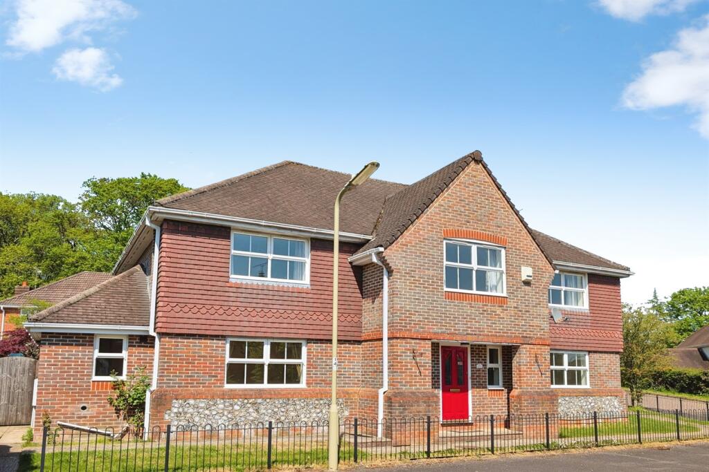 Main image of property: Blencowe Drive, SO53