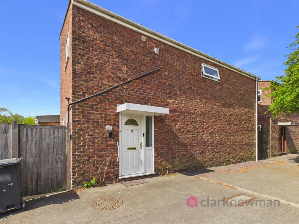 Main image of property: Long Banks, Harlow, CM18