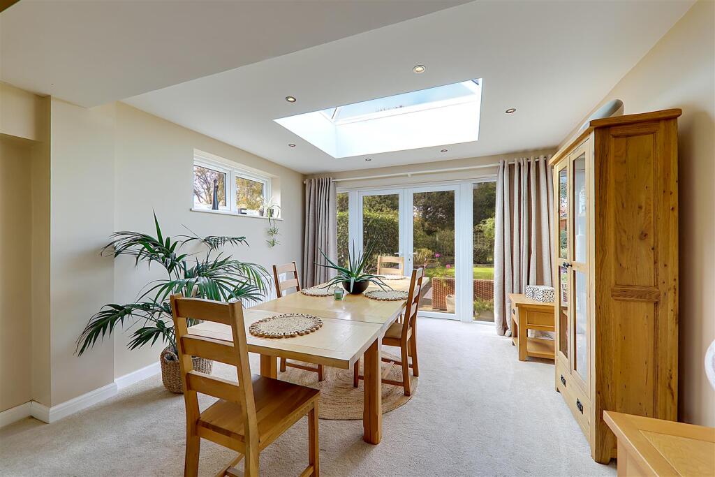 House in Worthing, West Sussex - View 5