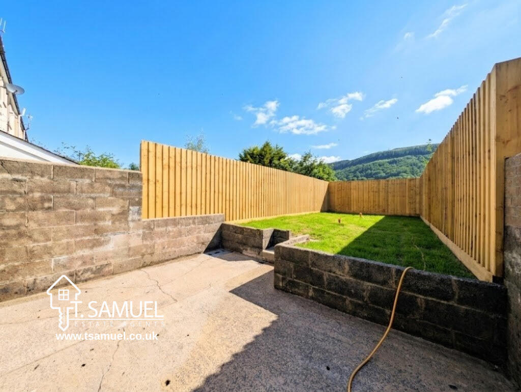 Park Street, Penrhiwceiber, Mountain Ash, Rhondda Cynon Taf, CF45 3YL photo 4