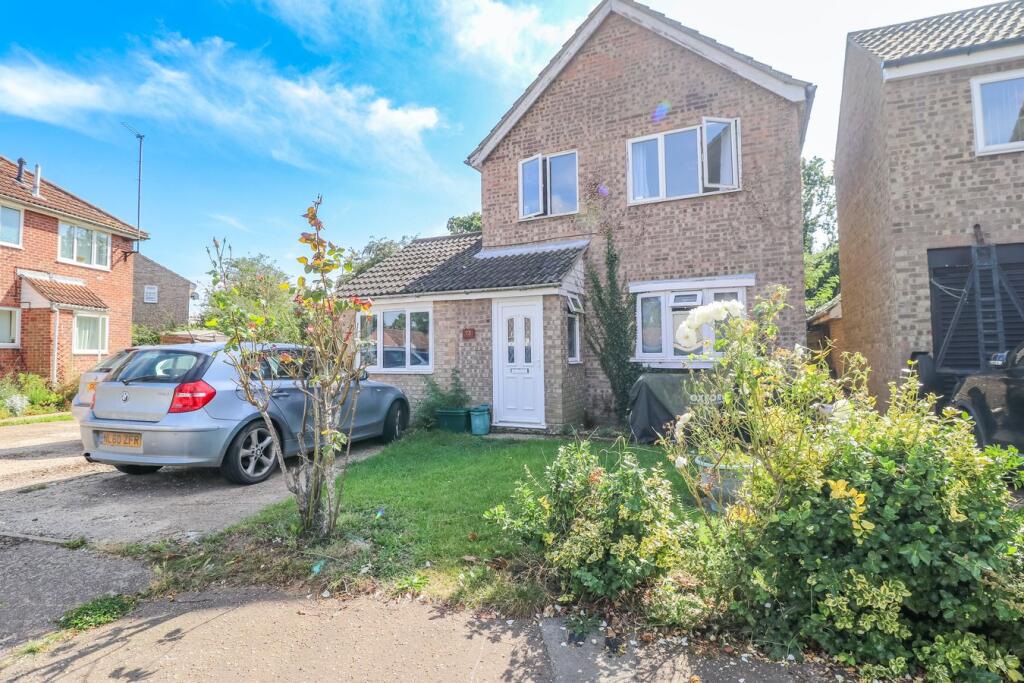 4-bed detached on Alexandra Drive, Wivenhoe, Colchester, CO7, £310,000